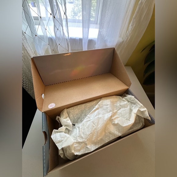 Vans Disney 100 year anniversary sneakers - Picture 6 of 14